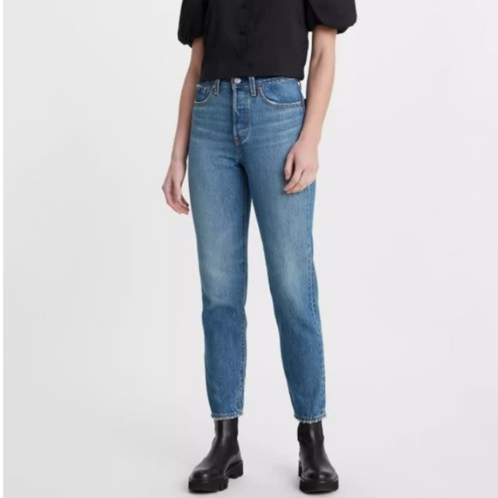 Levis Wedgie Jeans Premium Denim Tapered aleg Hi Rise